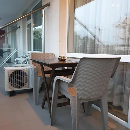 Cozy By Julie Apartament