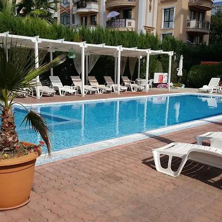 Cozy By Julie סאני ביץ'